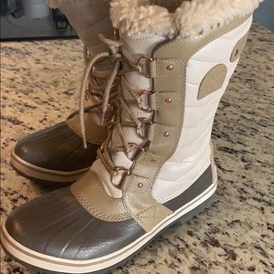 Sorel Tofino Lux Boots